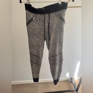 Hollister Gray Joggers Tapered Elastic Cuffs